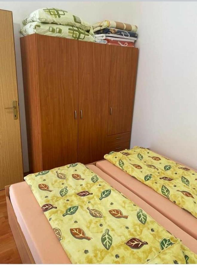 N.N Apartment วีร์ ภายนอก รูปภาพ