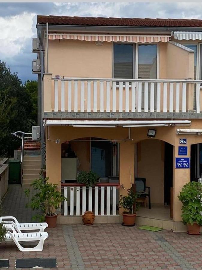 N.N Apartment วีร์ ภายนอก รูปภาพ